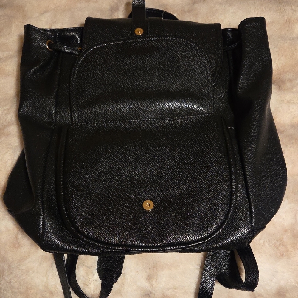 Bella Russo Black Backpack for Women - Picture 3 of 7